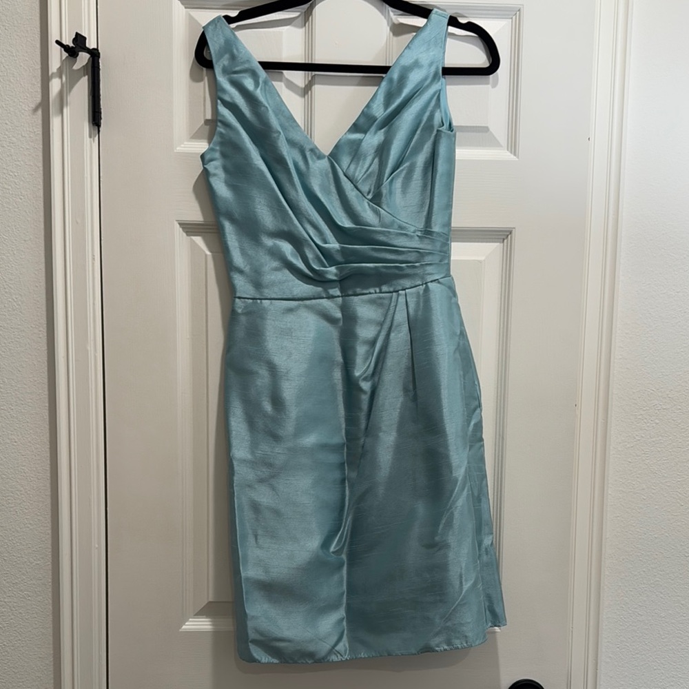 Elegant Blue Sleeveless Dress